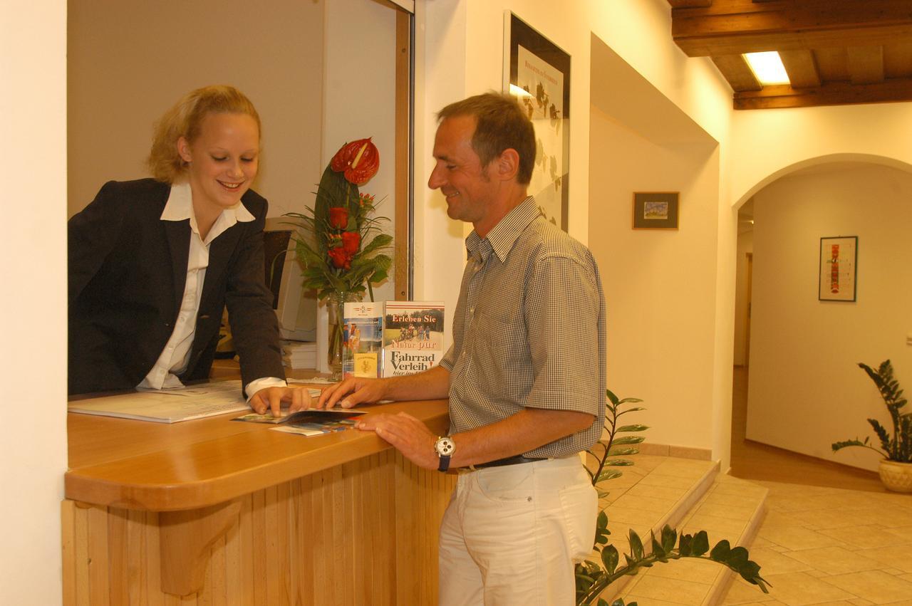 Weingut-Pension Stockingerhof 杜伦斯坦 外观 照片